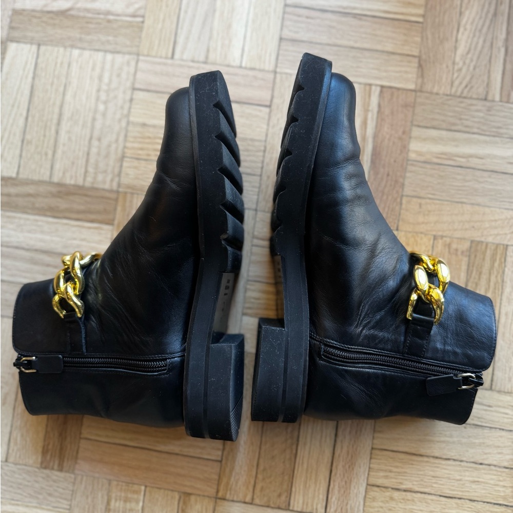 Stuart Weitzman Black Leather Gold Chain Boots Size 7 - Picture 8 of 13